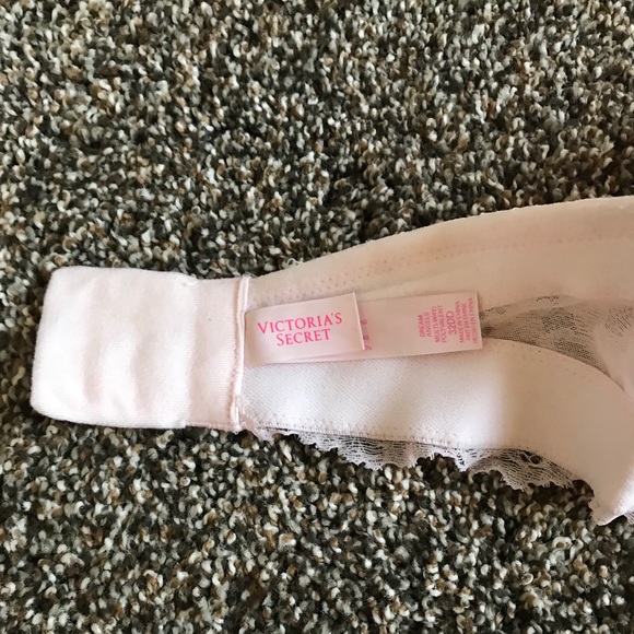 VS Multi-Way Polyvalent Size 32DD - Picture 8 of 8